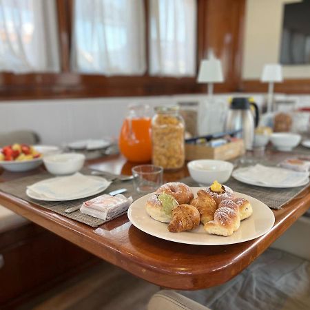 Tersane IV Vincitore 4 Hotel Di Bruno Barbieri Παλέρμο Εξωτερικό φωτογραφία